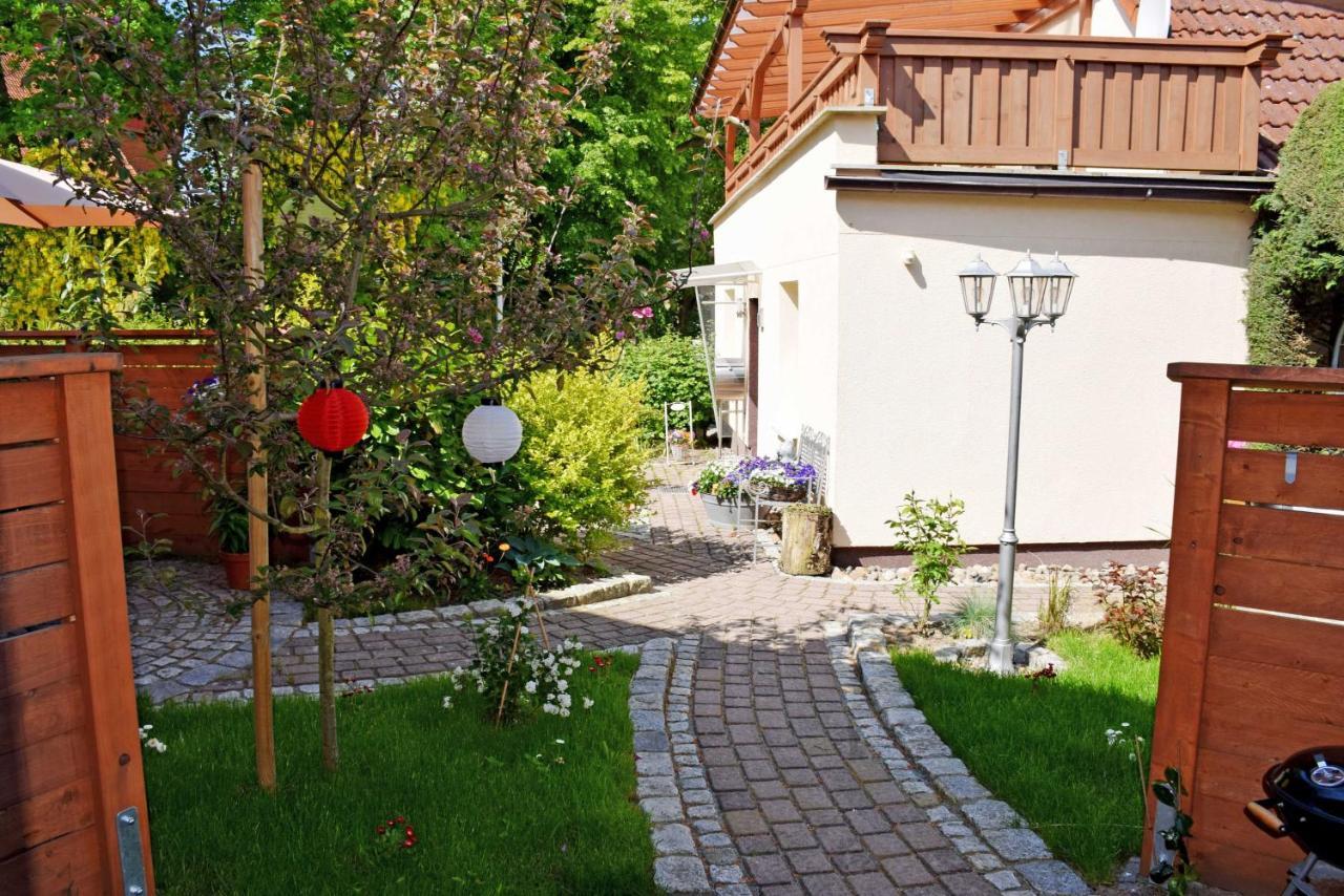Ferienhaus Zum Hafen In Altefaehr Ngoại thất bức ảnh