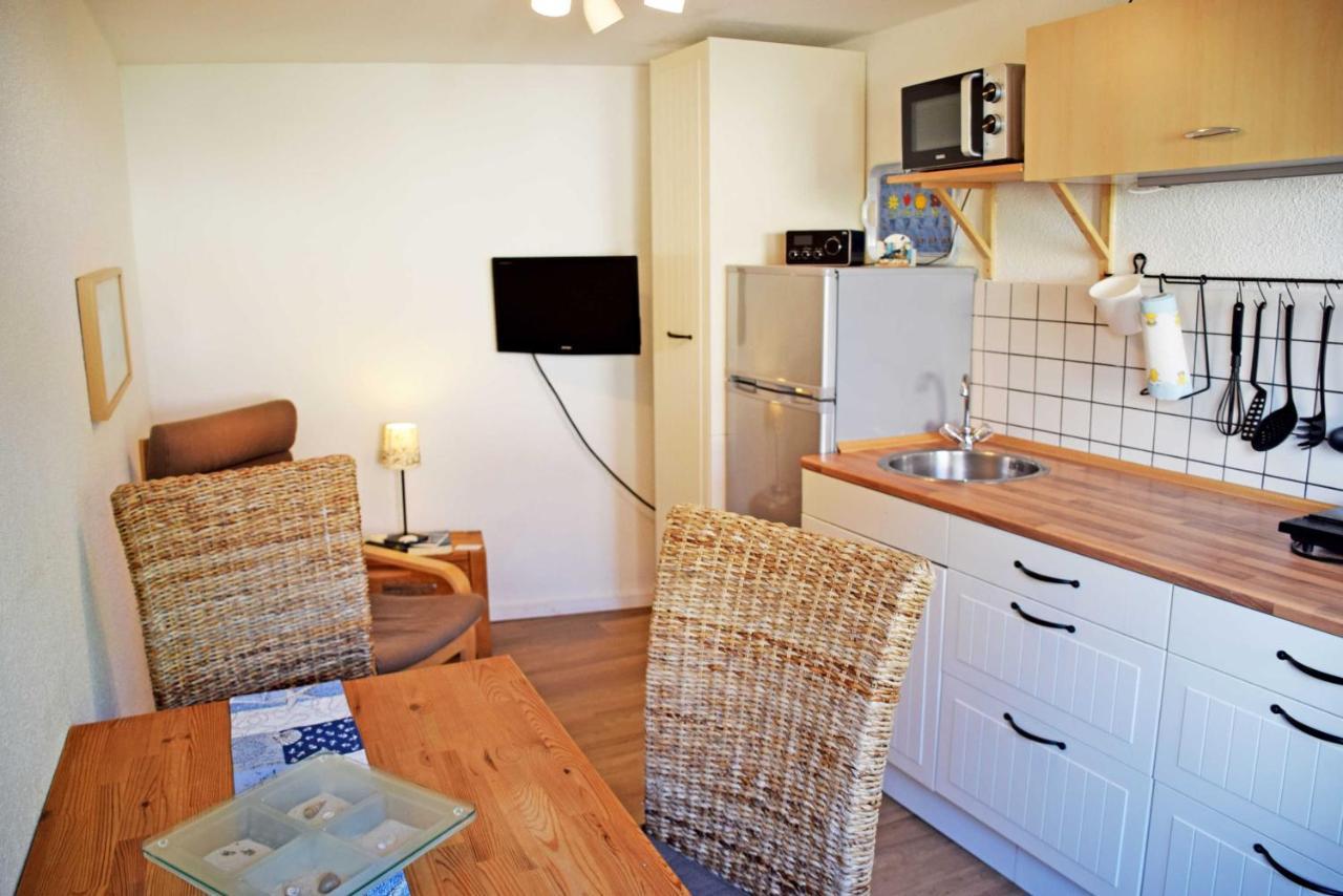 Ferienhaus Zum Hafen In Altefaehr Ngoại thất bức ảnh