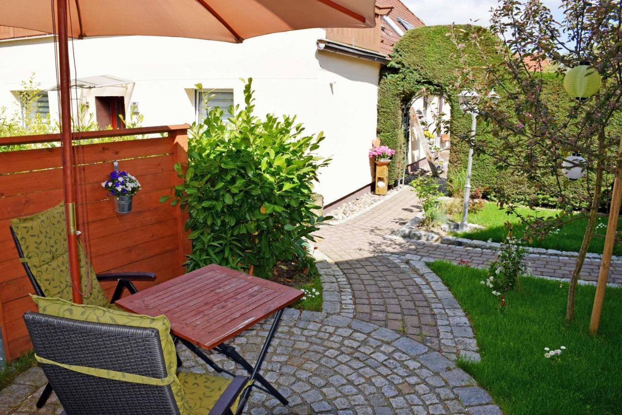 Ferienhaus Zum Hafen In Altefaehr Ngoại thất bức ảnh