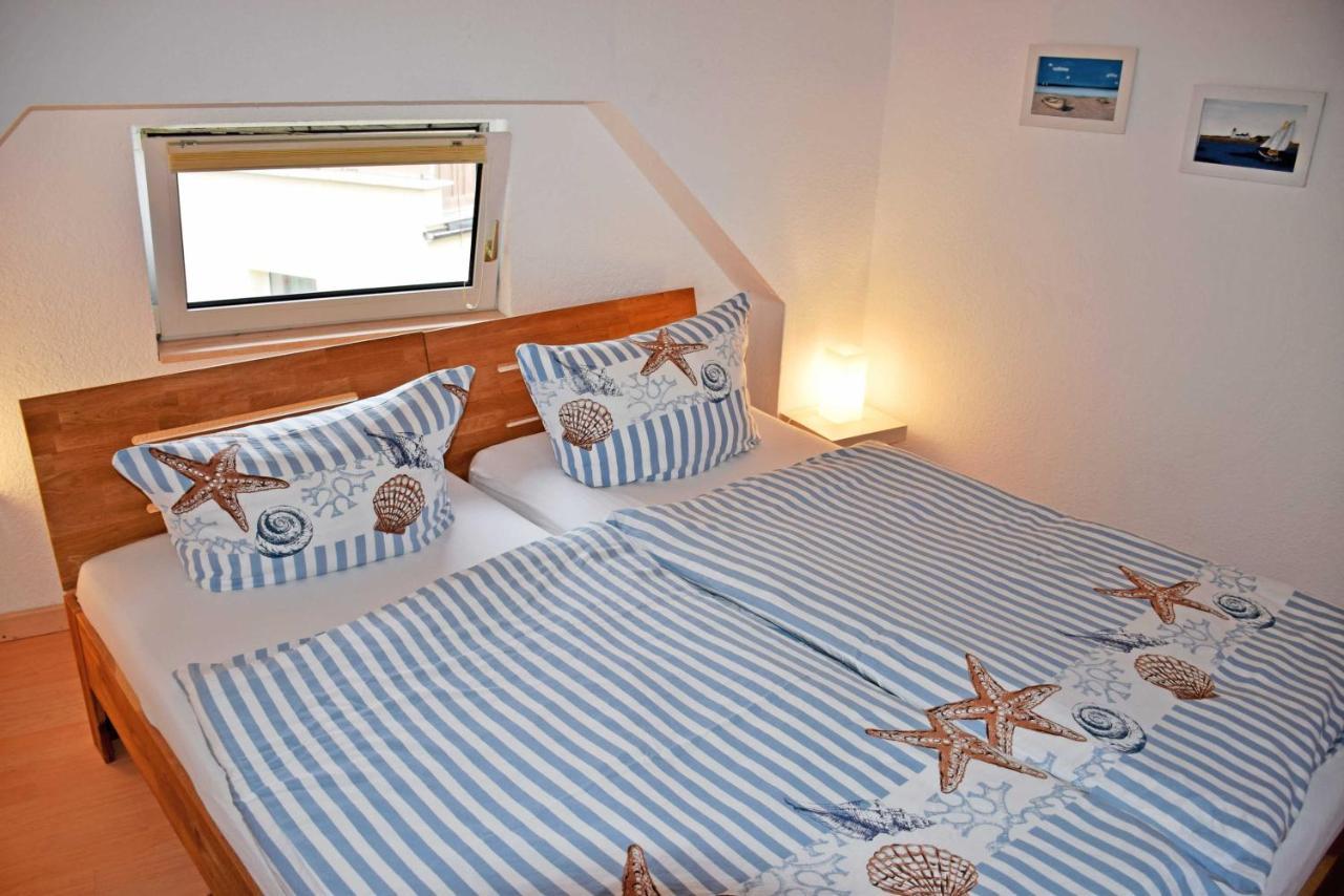 Ferienhaus Zum Hafen In Altefaehr Ngoại thất bức ảnh