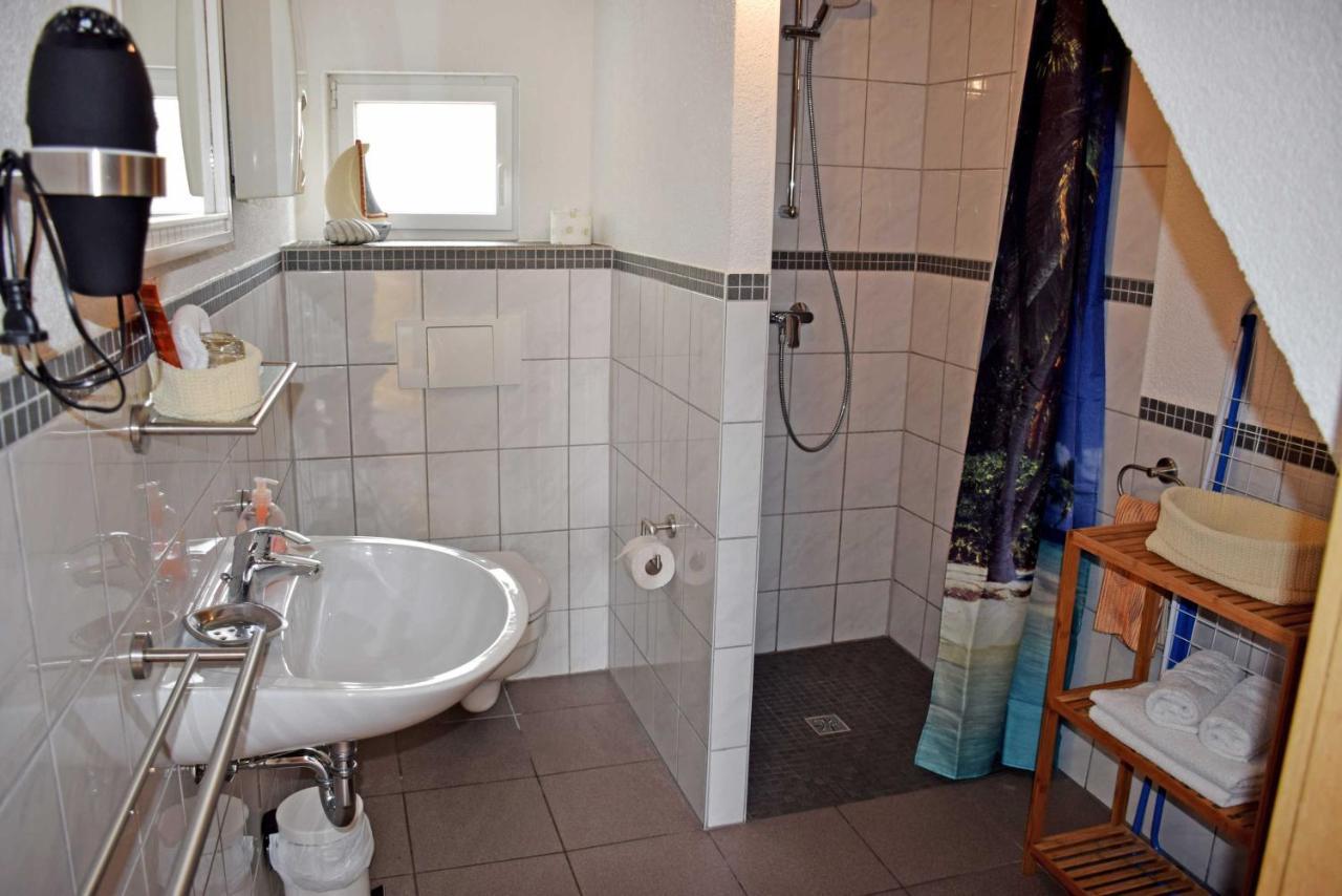 Ferienhaus Zum Hafen In Altefaehr Ngoại thất bức ảnh